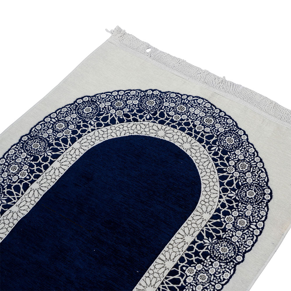 Premium Velvet Islamic Prayer Rug – Classic Mihrab Design | Soft, Elegant & Travel-Friendly
