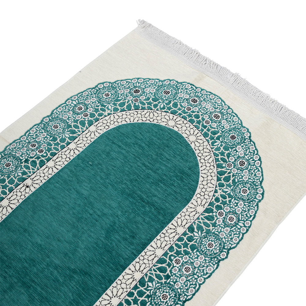 Premium Velvet Islamic Prayer Rug – Classic Mihrab Design | Soft, Elegant & Travel-Friendly