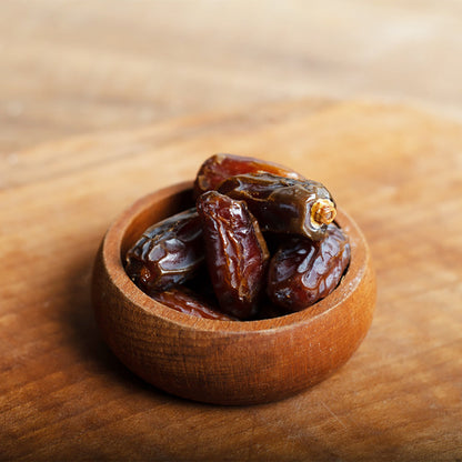 Mabroom Dates Deluxe 2.2LB  - Exquisite Saudi Delicacy with Subtle Sweetness | Rich in Fiber, Vitamins, and Minerals | Perfect Energy-Boosting Snack