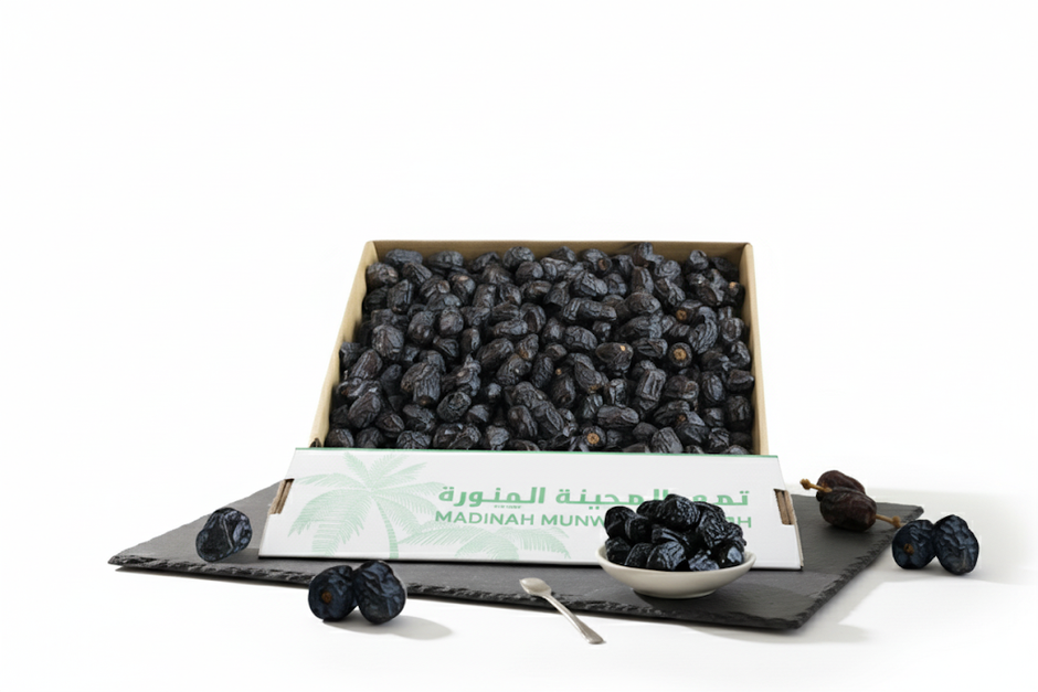 Al Madina Ajwa Dates 3KG (6.6 lbs) – perfect for juicing and baking. Fresh from Madina, Saudi Arabia