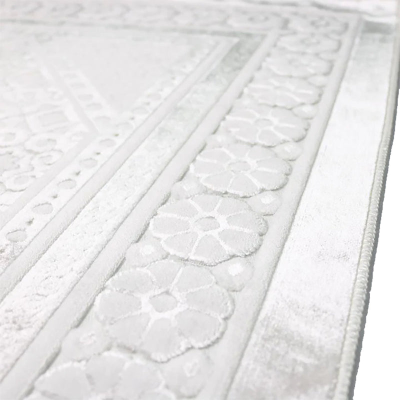 Luxury Velvet Islamic Prayer Rug - 4 Different Colors