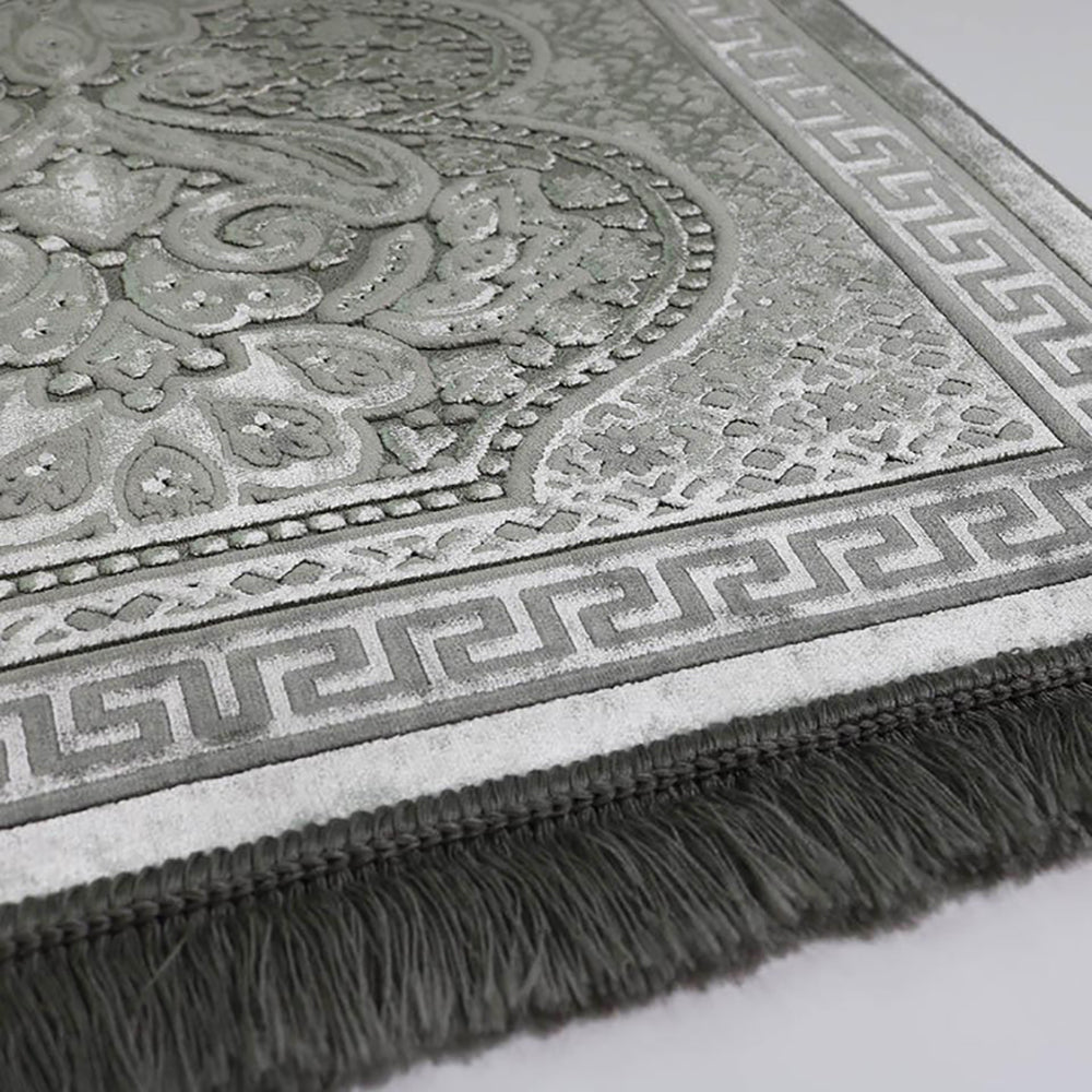 Luxury Velvet Islamic Prayer Rug - 4 Different Colors