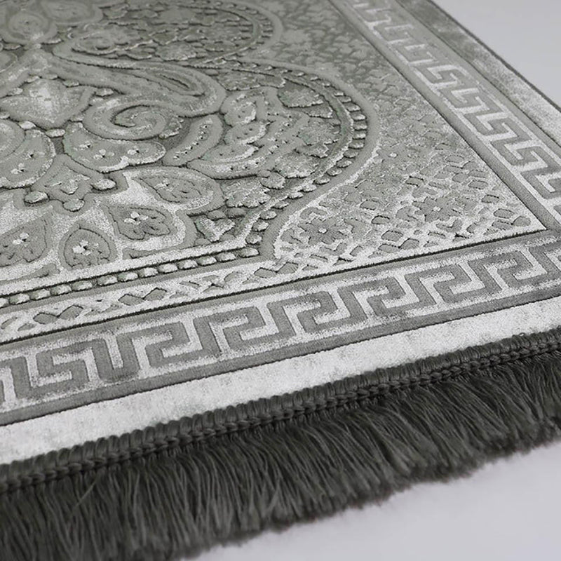 Luxury Velvet Islamic Prayer Rug - 4 Different Colors