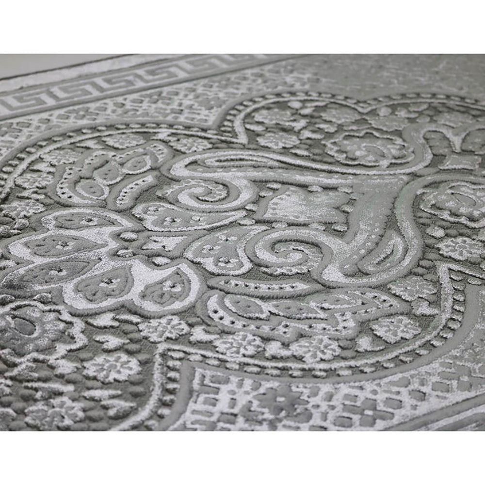 Luxury Velvet Islamic Prayer Rug - 4 Different Colors